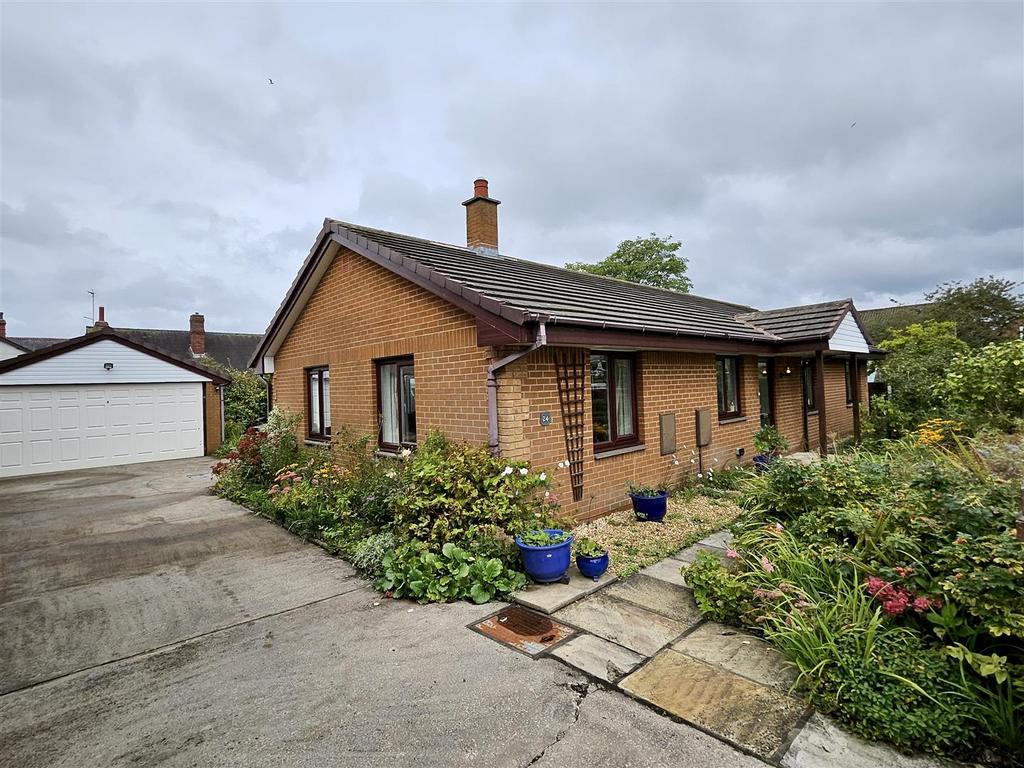 Richmond Avenue, Wrea Green 3 bed detached bungalow for sale £480,000