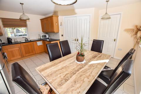 3 bedroom house for sale, Inchbonnie Road, South Woodham Ferrers, Chelmsford