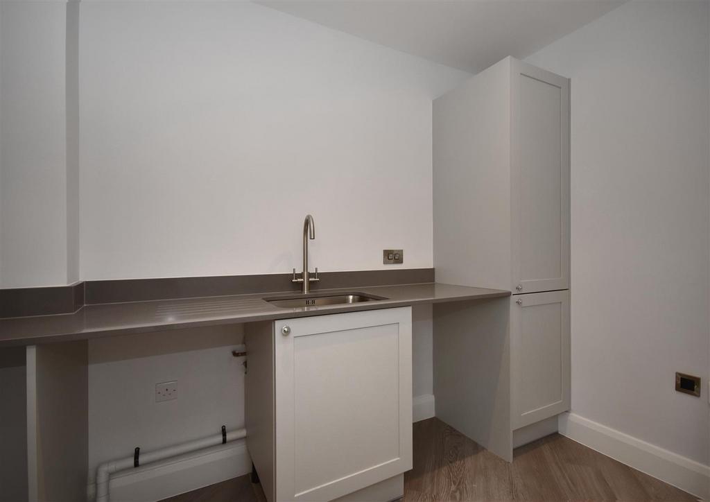12 Ridgewell Hill-utility.jpg