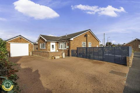 3 bedroom detached bungalow for sale, Swinburne Close, Barnby Dun, Doncaster