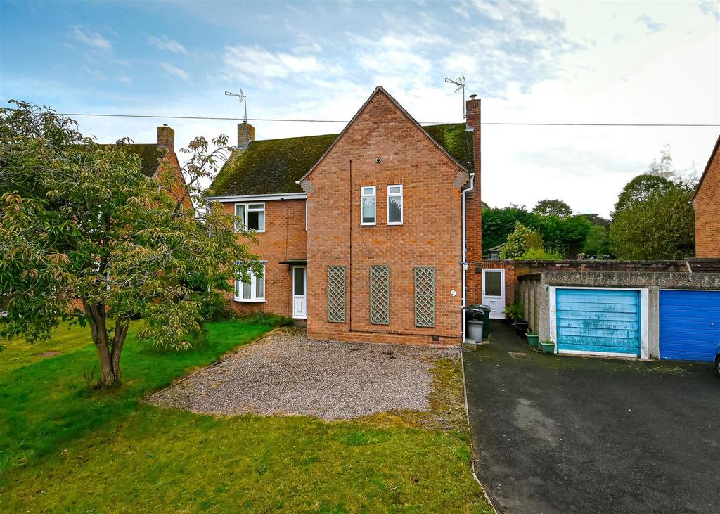 18 Russell Close, Stanmore, Bridgnorth 3 bed detached house for sale