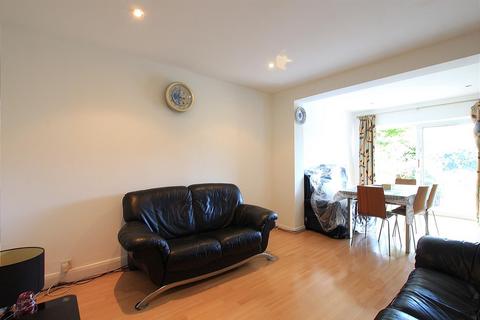 5 Laurel Gardens, Hounslow, TW4 6AQ