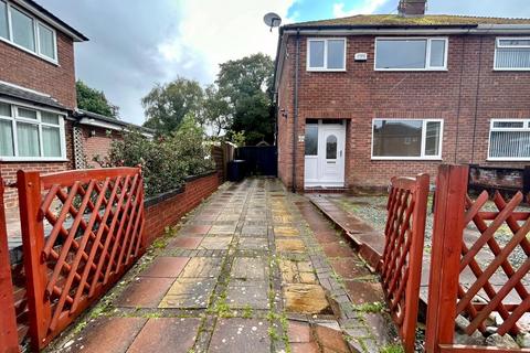 3 bedroom semi-detached house for sale - Chatsworth Close, Great Sutton, Ellesmere Port, CH66 3PU