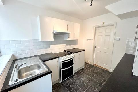 3 bedroom semi-detached house for sale - Chatsworth Close, Great Sutton, Ellesmere Port, CH66 3PU