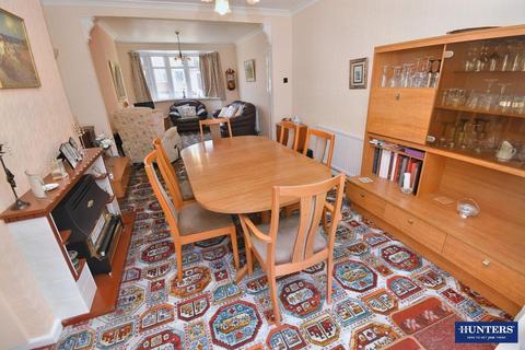 23 Bradgate Drive, Wigston, LE18 1HB