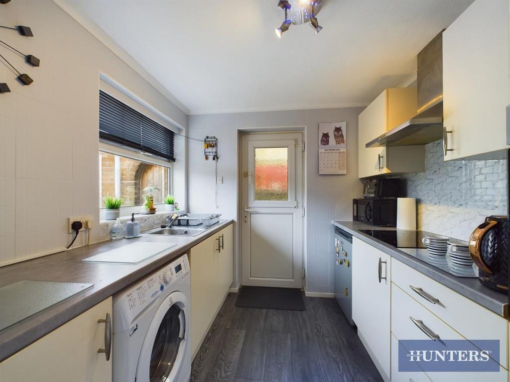 CAM01994 G0-PR0209-STILL011.jpg