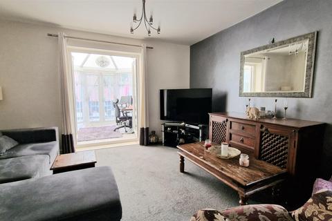4 bedroom semi-detached house for sale, Sherbourne Drive, Hilton, Derby