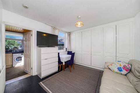 1 bedroom maisonette for sale, Braemar Avenue, Neasden