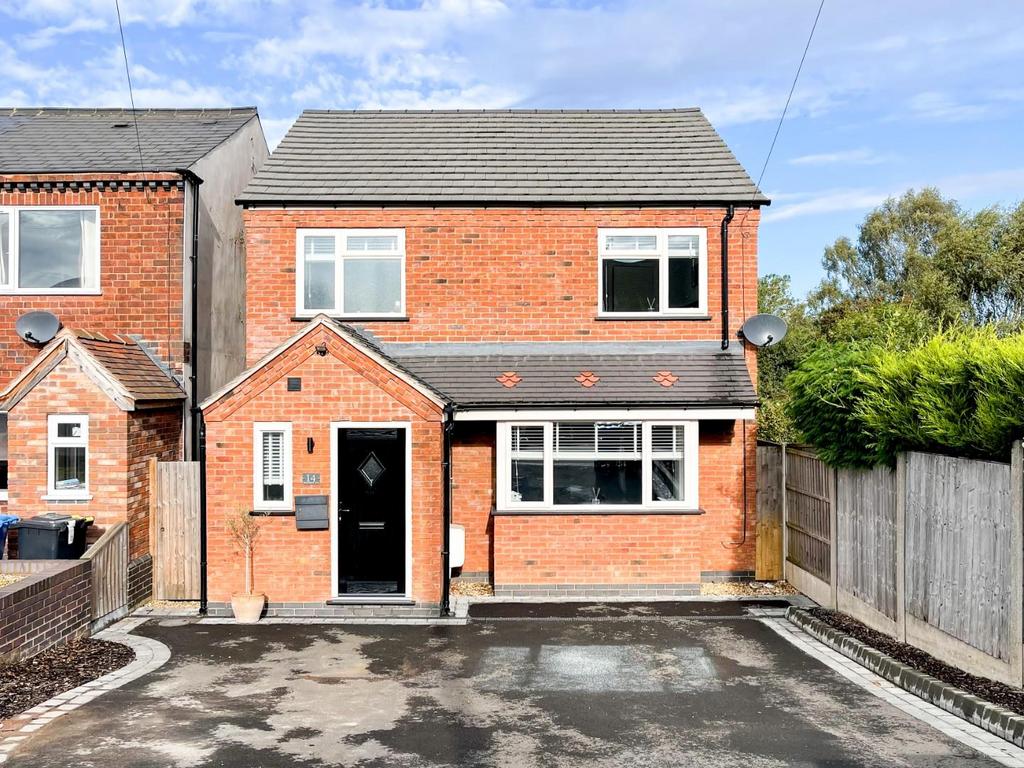 Brickbridge Lane, Wombourne 3 bed detached house for sale £340,000