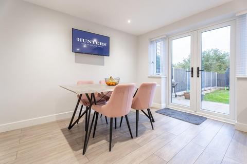 14 Brickbridge Lane, Wombourne, Wolverhampton, WV5 0AZ