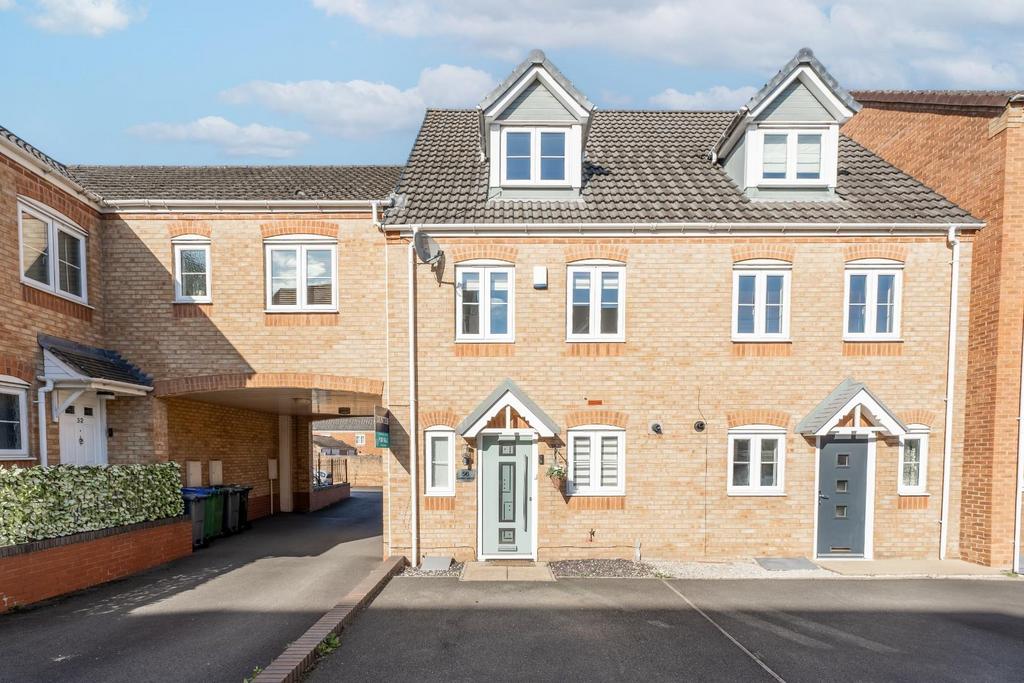 Harper Grove, Tipton 3 bed house for sale £250,000