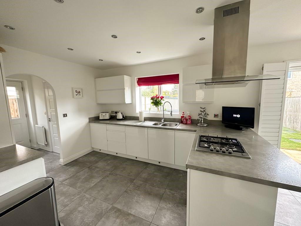 Living/dining kitchen