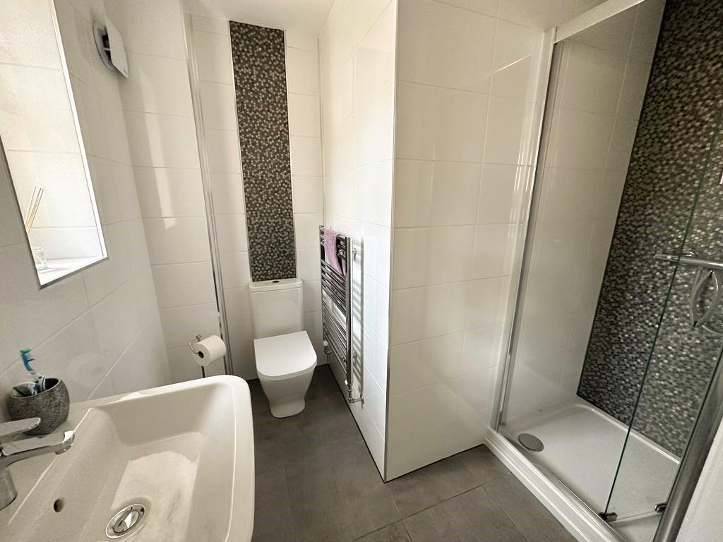 Luxury en suite shower room