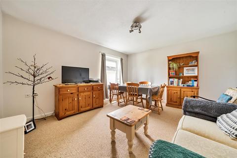 2 bedroom apartment for sale, Truro