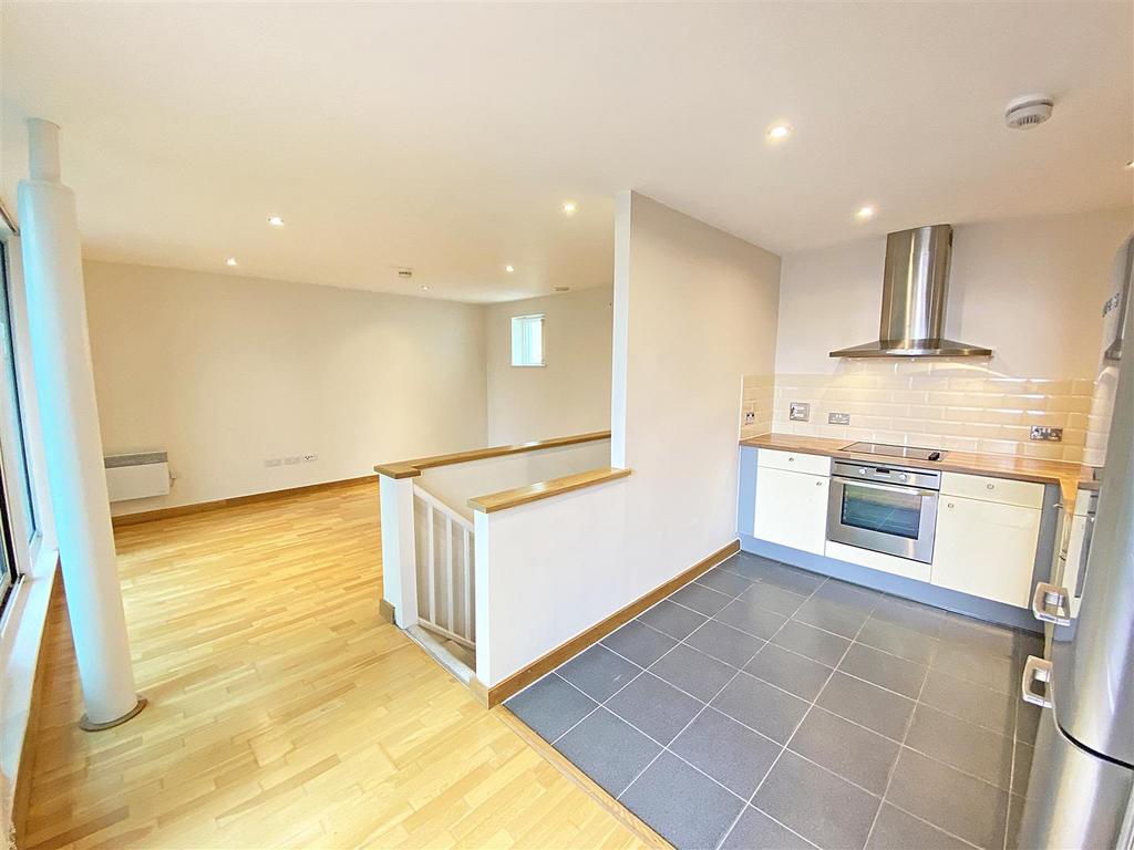 Open Plan Lounge Kitchen
