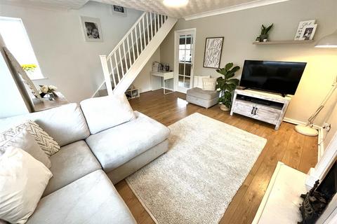 3 bedroom detached house for sale - Tudor Green, Wilmslow