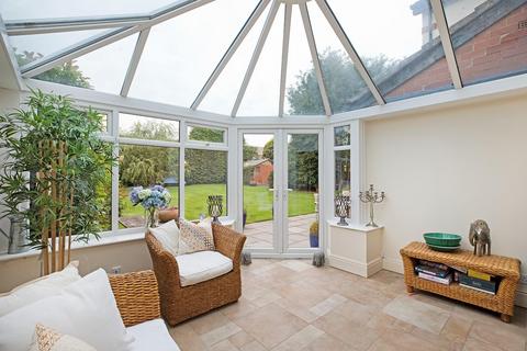 Sandholme Bradford Road, Burley In Wharfedale, Ilkley, LS29 7PU