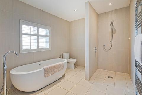 Sandholme Bradford Road, Burley In Wharfedale, Ilkley, LS29 7PU