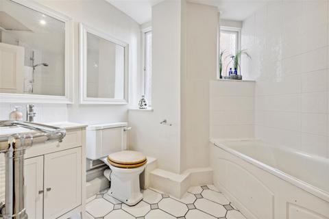 56a Fitzgeorge Avenue, London, W14 0SW