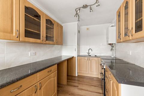 2 bedroom flat for sale - Cheriton Road, Folkestone, CT20