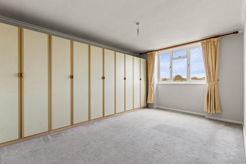 2 bedroom flat for sale - Cheriton Road, Folkestone, CT20