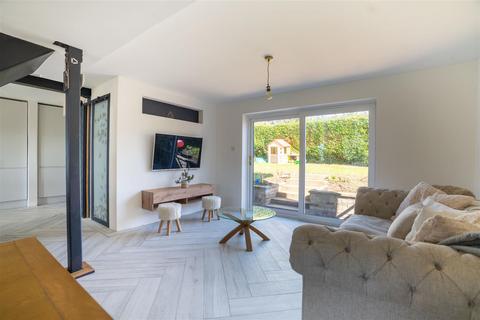8 Rustic Close, Peacehaven, BN10 7SB