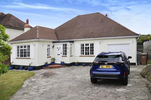 3 bedroom detached bungalow for sale - Longstomps Avenue, Chelmsford, CM2