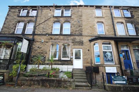 Flat 3, Towering House Cheltenham Mount, Harrogate, HG1 1DW
