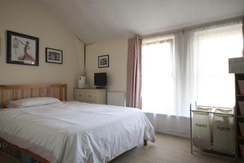 Flat 3, Towering House Cheltenham Mount, Harrogate, HG1 1DW