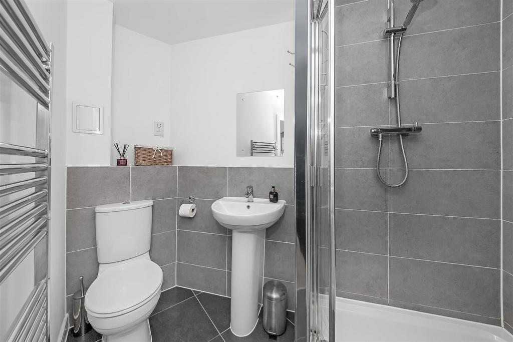 Ensuite shower room