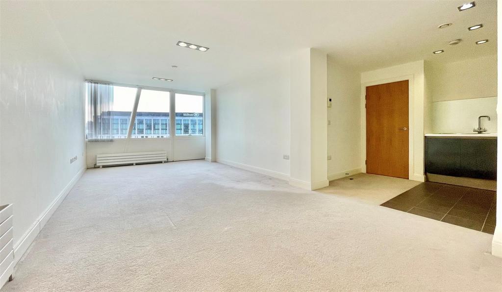 One Park West, Liverpool 2 bed apartment for sale £200,000