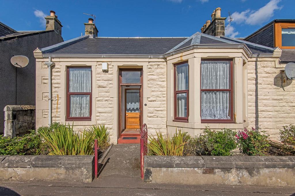 Melrose Crescent, Kirkcaldy, KY2 2 bed semidetached bungalow for sale £170,000