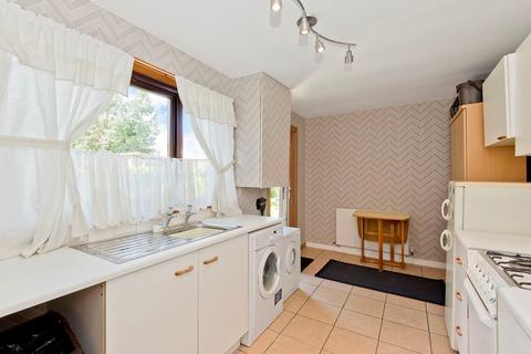 2 bedroom semi-detached bungalow for sale - Melrose Crescent, Kirkcaldy, KY2