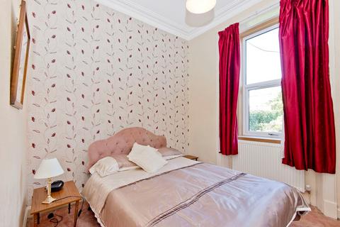 2 bedroom semi-detached bungalow for sale, Melrose Crescent, Kirkcaldy, KY2