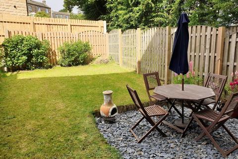 2 Brambleside, Denholme, Bradford, BD13 4DG