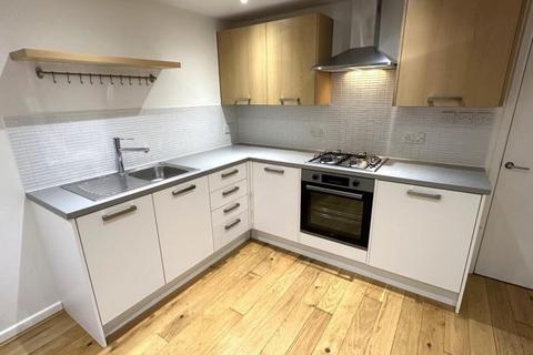 2 bedroom flat to rent, Egerton Road, North, Chorlton-cum-Hardy, M21