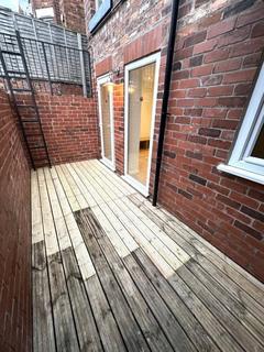 2 bedroom flat to rent, Egerton Road, North, Chorlton-cum-Hardy, M21