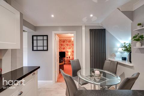 63 Barwell Way, Witham, CM8 2TY