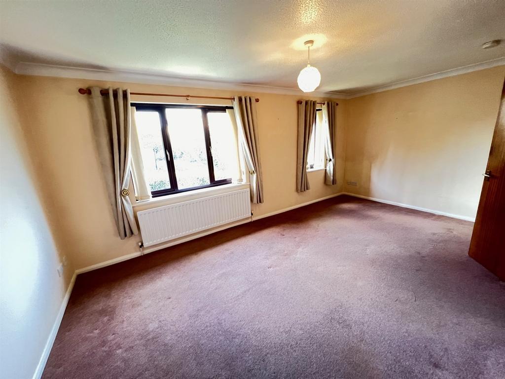 St. John's Road, Crowborough, East... 2 bed apartment for sale £150,000