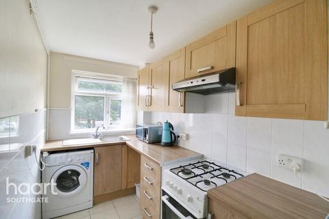 1 bedroom apartment for sale, Waterfall Road, London