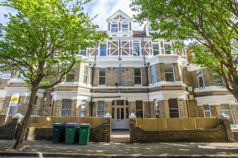 1 bedroom flat for sale, Richmond House, The Parade, CT20