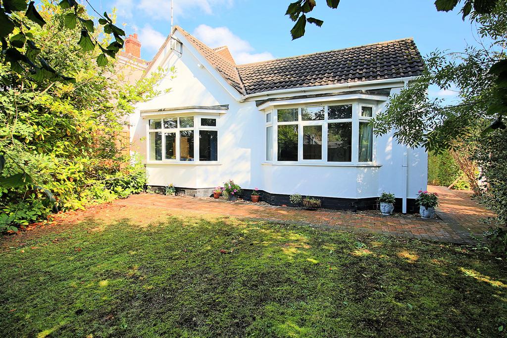 Lena Drive, Off Markfield Road 2 bed detached bungalow for sale £275,000