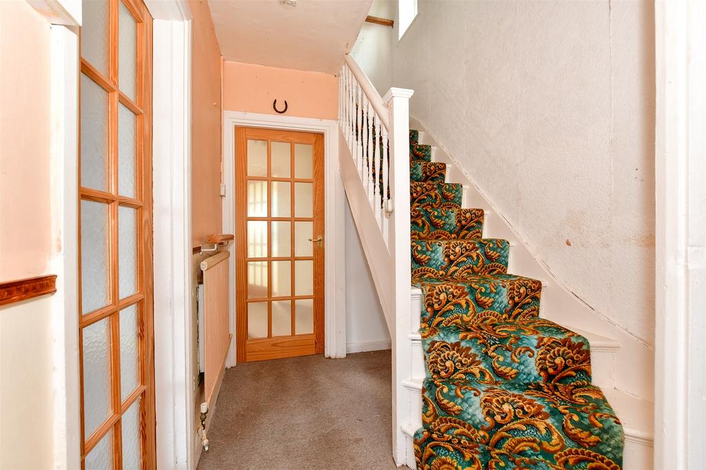 Norman Road, St. Peters, Broadstairs, Kent 2 bed end of terrace house