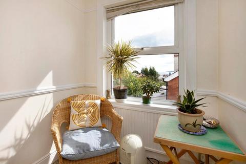 2 bedroom apartment for sale, Paradise Road, Teignmouth, TQ14