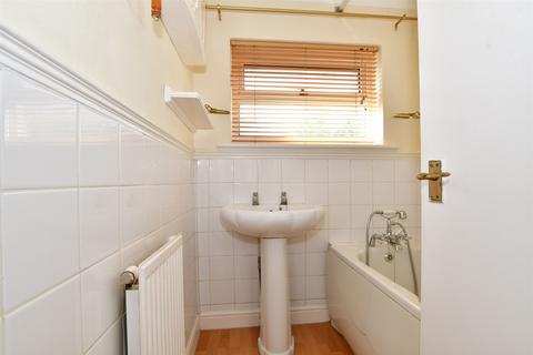 3 bedroom semi-detached house for sale - Ravenswood Avenue, Frindsbury, Rochester, Kent