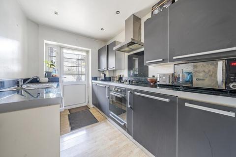 Flat 1, Springfield Court Springfield Road, Kingston Upon Thames, KT1 2SB