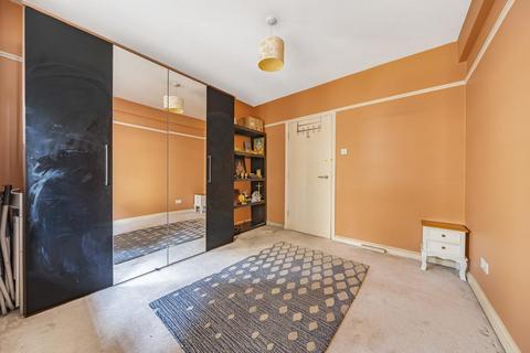 Flat 1, Springfield Court Springfield Road, Kingston Upon Thames, KT1 2SB