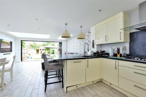 4 bedroom semi-detached house for sale - Water Lane, Kings Langley, Herts, WD4