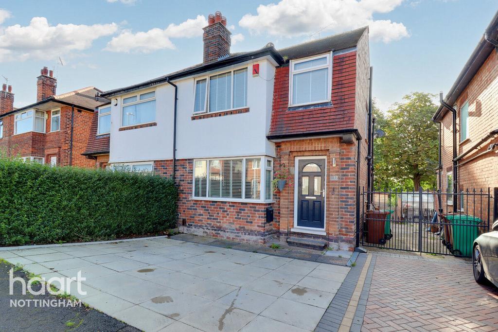 Tewkesbury Drive, Old Basford 3 bed semidetached house £240,000