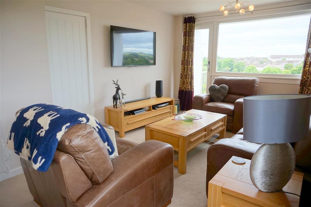 Maxwell Drive, Village, East Kilbride 2 bed apartment £650 pcm (£150 pw)